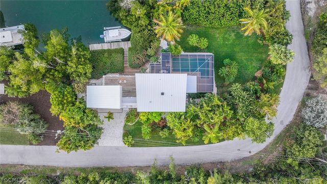 1450 Royal Poinciana DR, Sanibel, FL 33957