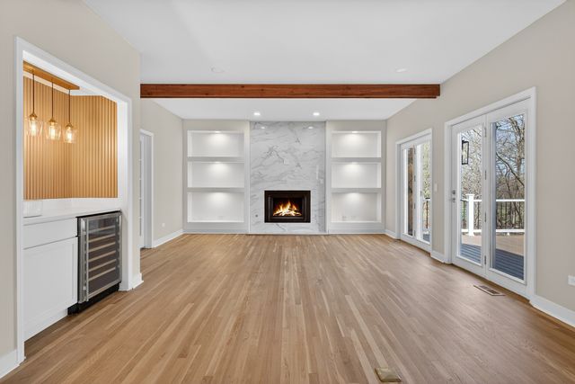 25138 N Pawnee Road, Barrington, IL 60010