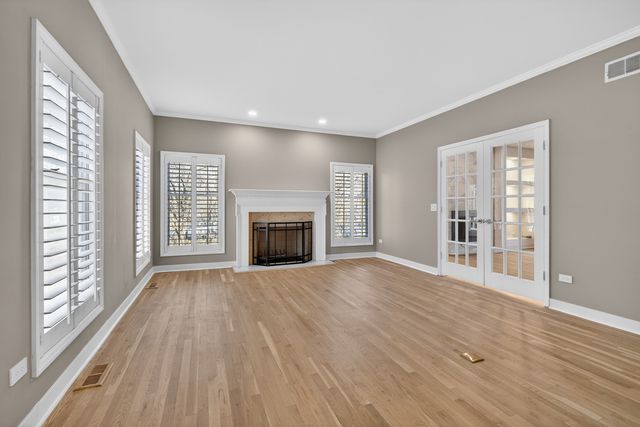 25138 N Pawnee Road, Barrington, IL 60010