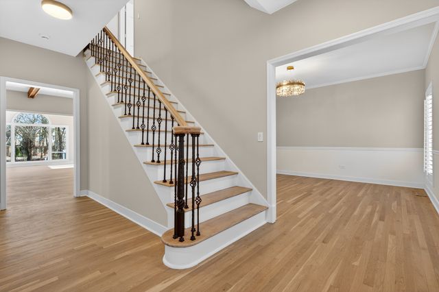 25138 N Pawnee Road, Barrington, IL 60010