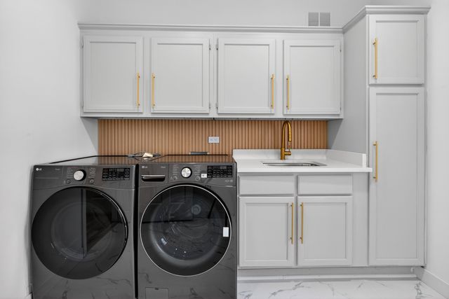 25138 N Pawnee Road, Barrington, IL 60010