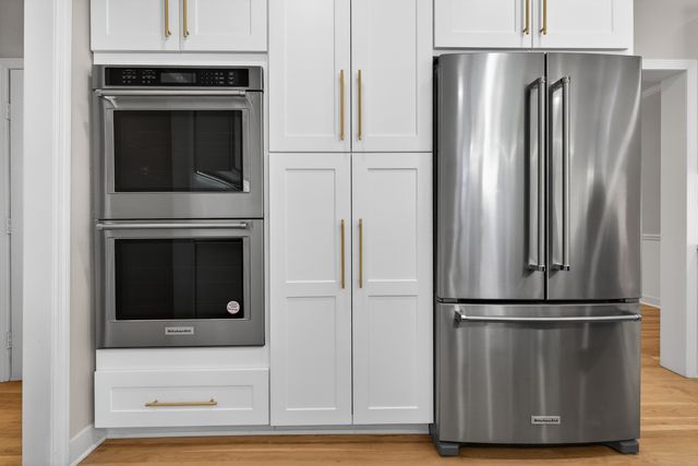 25138 N Pawnee Road, Barrington, IL 60010