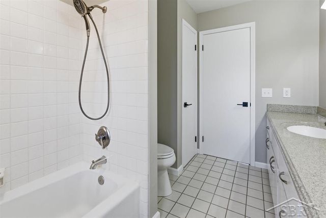 108 W Chapel Lane, Midland, MI 48640