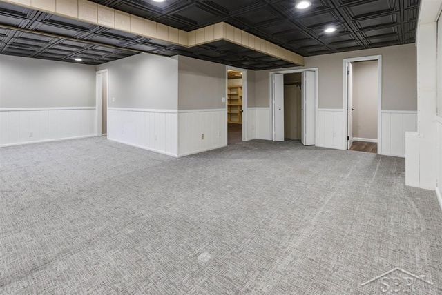 108 W Chapel Lane, Midland, MI 48640