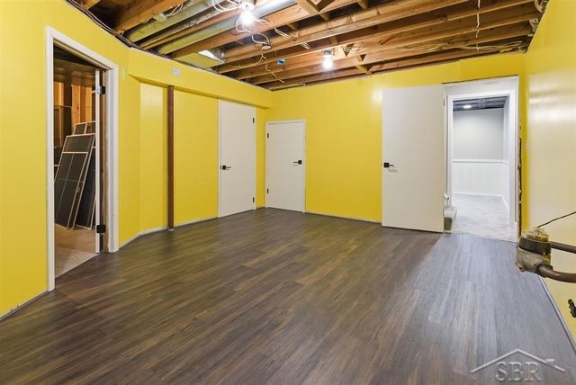 108 W Chapel Lane, Midland, MI 48640