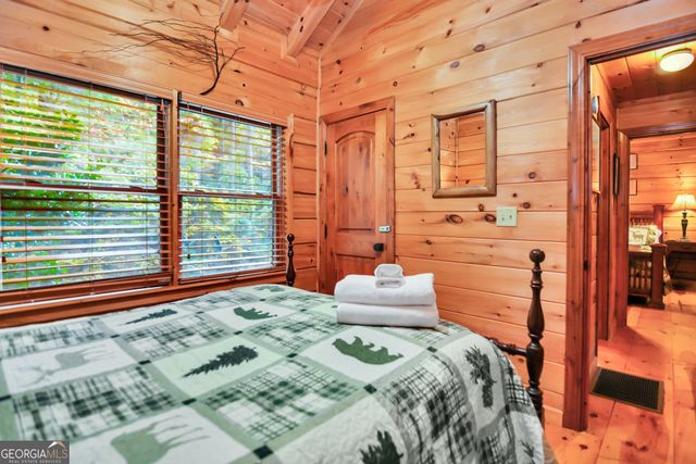 4057 Whitepath Road, Ellijay, GA 30540