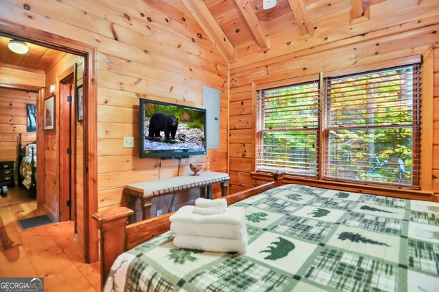 4057 Whitepath Road, Ellijay, GA 30540