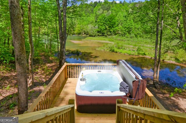 4057 Whitepath Road, Ellijay, GA 30540