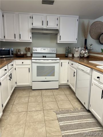 1800 Clubhouse Drive 18, Bullhead City, AZ 86442