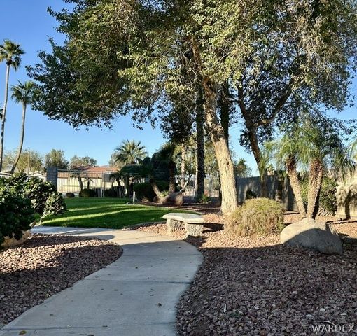 1800 Clubhouse Drive 18, Bullhead City, AZ 86442