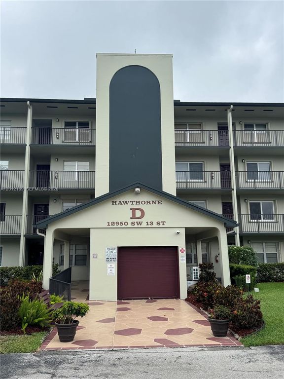 12950 SW 13th St 412D, Pembroke Pines, FL 33027