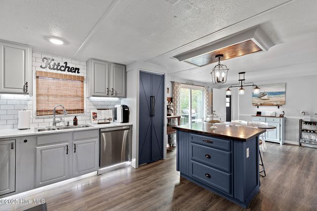 9810 Wayne Street NE, Leland, NC 28451