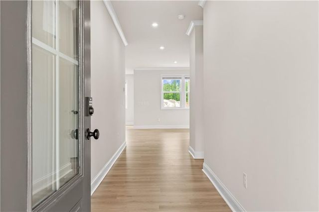 742 Crossroad Court SW, Powder Springs, GA 30127