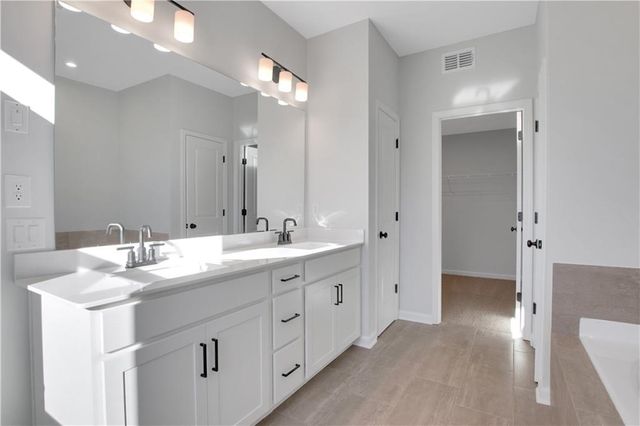 742 Crossroad Court SW, Powder Springs, GA 30127