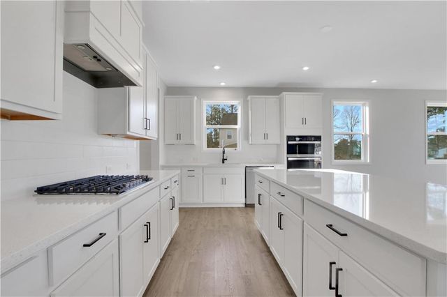 742 Crossroad Court SW, Powder Springs, GA 30127