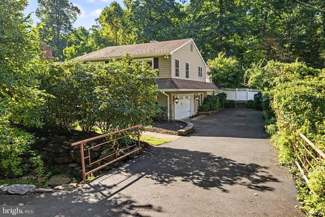 2315 WILLOW BROOK DR, Huntingdon Valley, PA 19006