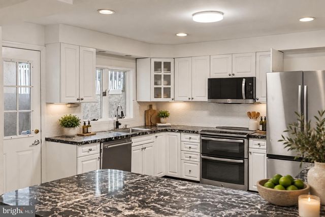 2315 WILLOW BROOK DR, Huntingdon Valley, PA 19006