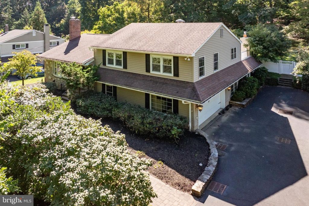 2315 WILLOW BROOK DR, Huntingdon Valley, PA 19006