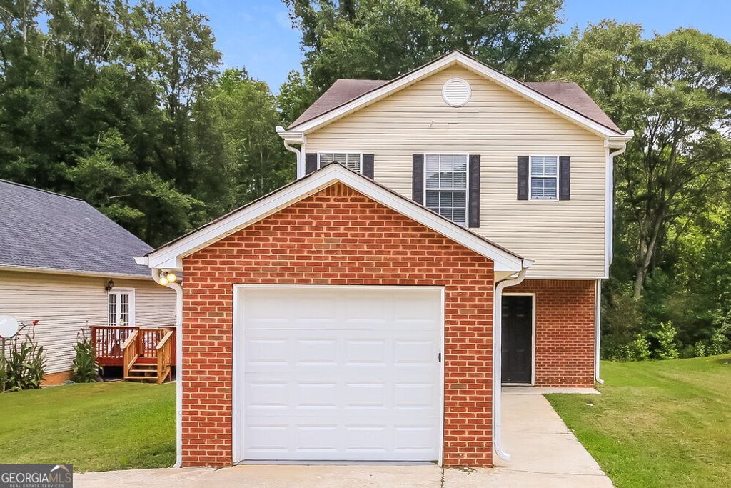 1660 E Riverchase Circle NE, Conyers, GA 30013