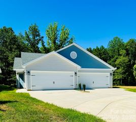 145 Brawley Villas Place, Mooresville, NC 28117