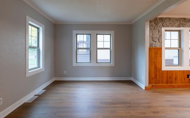 3355 Upton Avenue N, Minneapolis, MN 55412