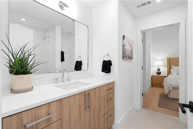 567 Ponce De Leon Avenue 614, Atlanta, GA 30308