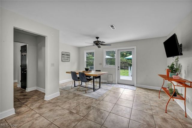 9773 Broadway Drive, Chagrin Falls, OH 44023