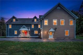 9773 Broadway Drive, Chagrin Falls, OH 44023