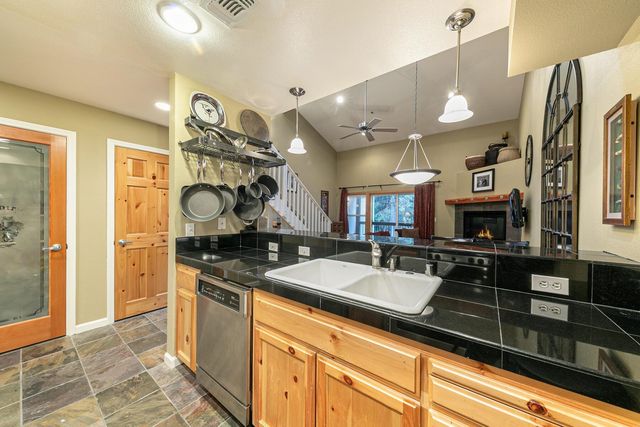 227 Olympic Valley Rd Unit 48, Olympic Valley, CA 96146
