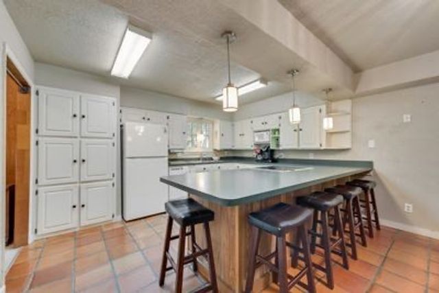 2308 Louise Lane, Ennis, TX 75119