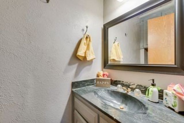 2308 Louise Lane, Ennis, TX 75119