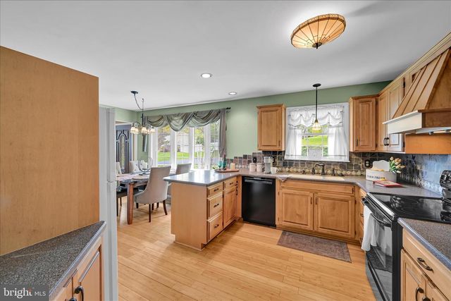 217 SEIDEL ST, Reading, PA 19606