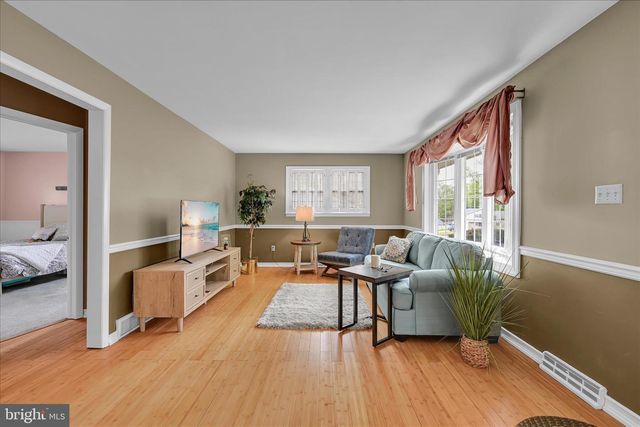 217 SEIDEL ST, Reading, PA 19606