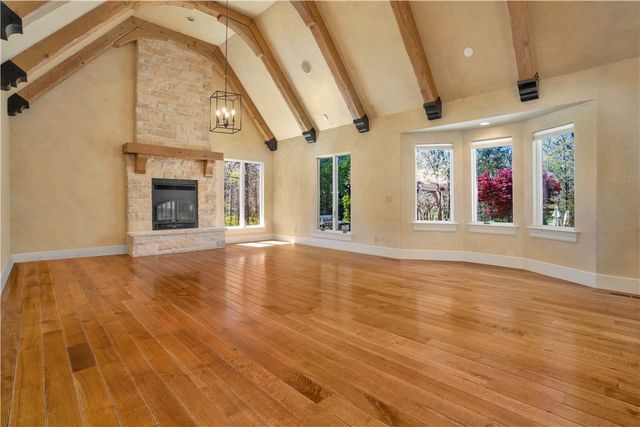 2375 E Farr Lane, Fayetteville, AR 72703