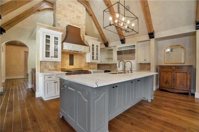 2375 E Farr Lane, Fayetteville, AR 72703