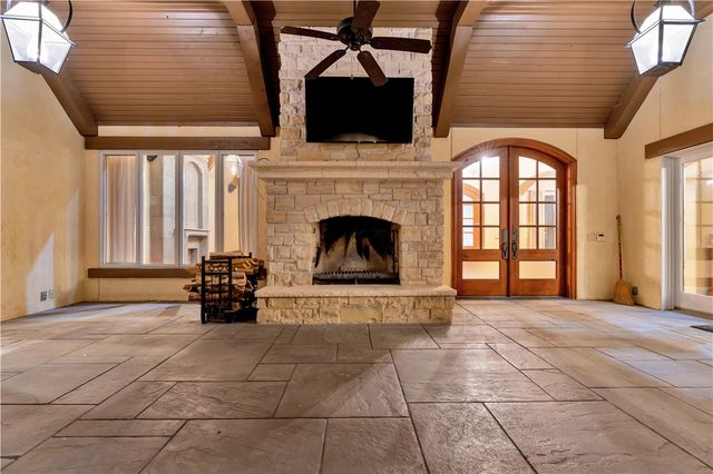 2375 E Farr Lane, Fayetteville, AR 72703
