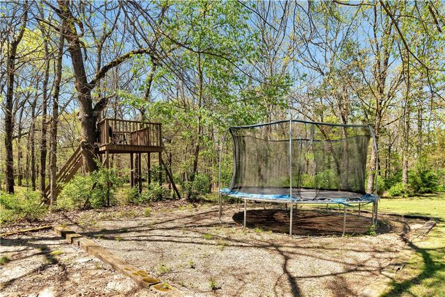 2375 E Farr Lane, Fayetteville, AR 72703
