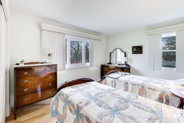 156 High Holborn, Lake Forest, IL 60045