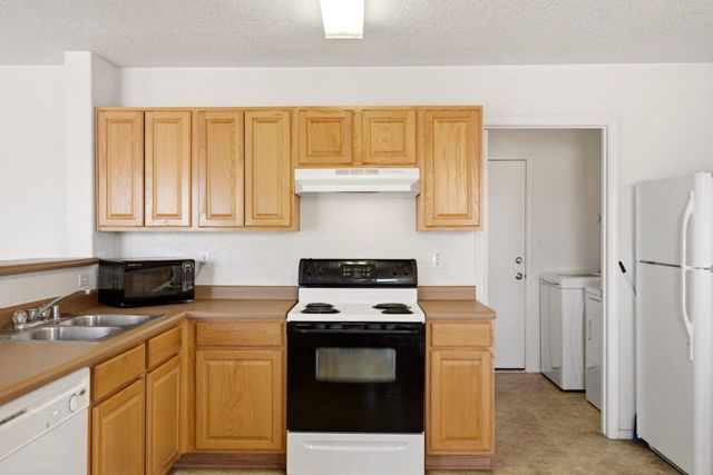2116 Hermosa Creek Drive SW, Albuquerque, NM 87121