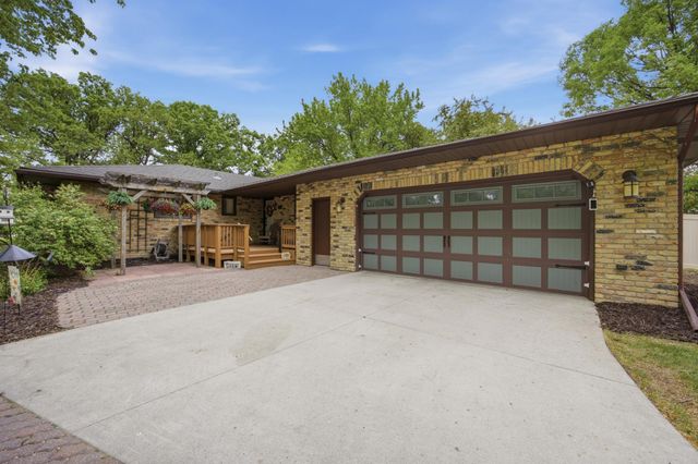 3514 Riverview Circle, Moorhead, MN 56560