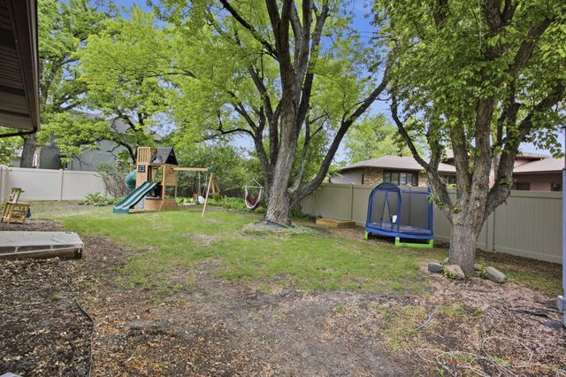 3514 Riverview Circle, Moorhead, MN 56560
