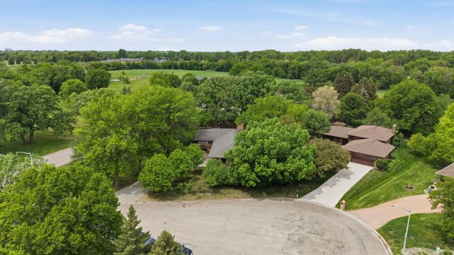 3514 Riverview Circle, Moorhead, MN 56560