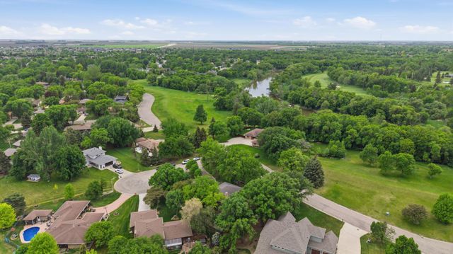 3514 Riverview Circle, Moorhead, MN 56560