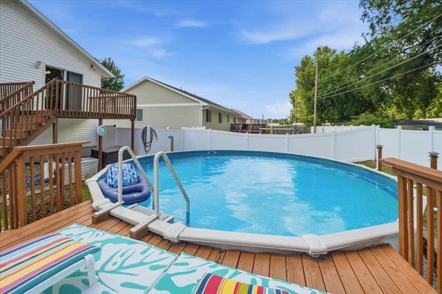 817 Jakob Lane, Evansdale, IA 50707