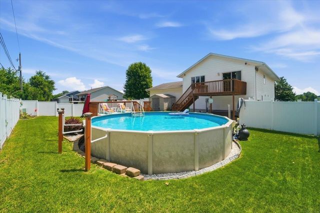 817 Jakob Lane, Evansdale, IA 50707