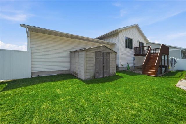 817 Jakob Lane, Evansdale, IA 50707