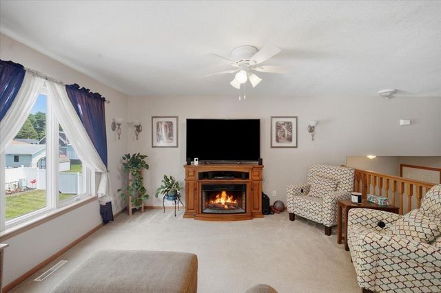 817 Jakob Lane, Evansdale, IA 50707
