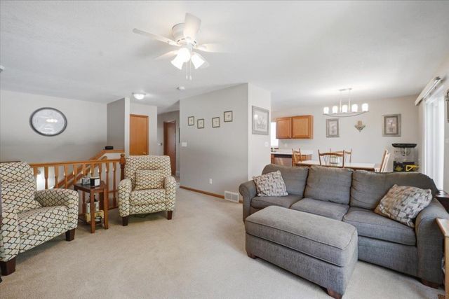 817 Jakob Lane, Evansdale, IA 50707
