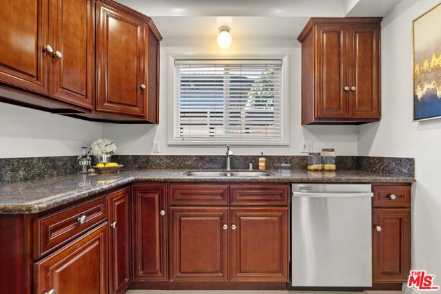 9131 Olin Street, Los Angeles, CA 90034