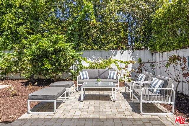 9131 Olin Street, Los Angeles, CA 90034